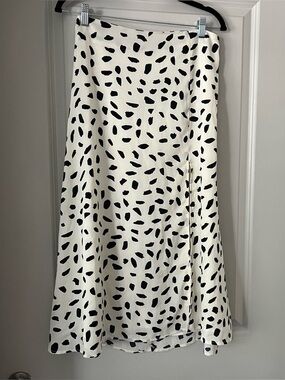 Lulu's Midi Skirt